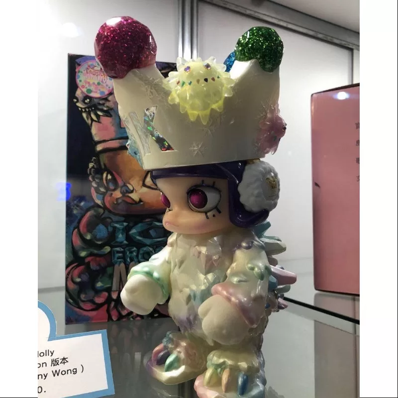 MOLLY X Instinctoy Erosion Molly White Colorful Édition Limitée 2017